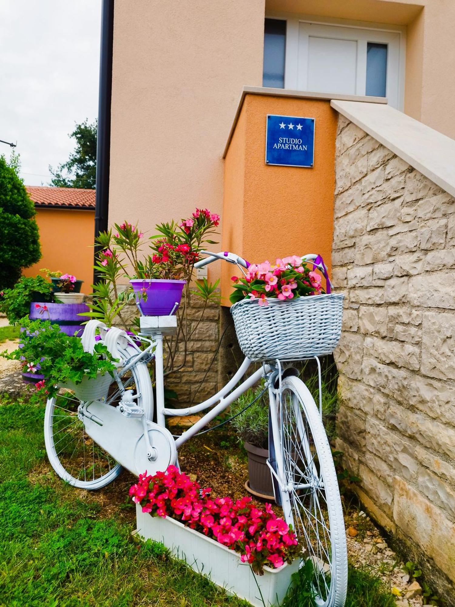 Lennida Studio Apartman With Free Parking Kavran Εξωτερικό φωτογραφία